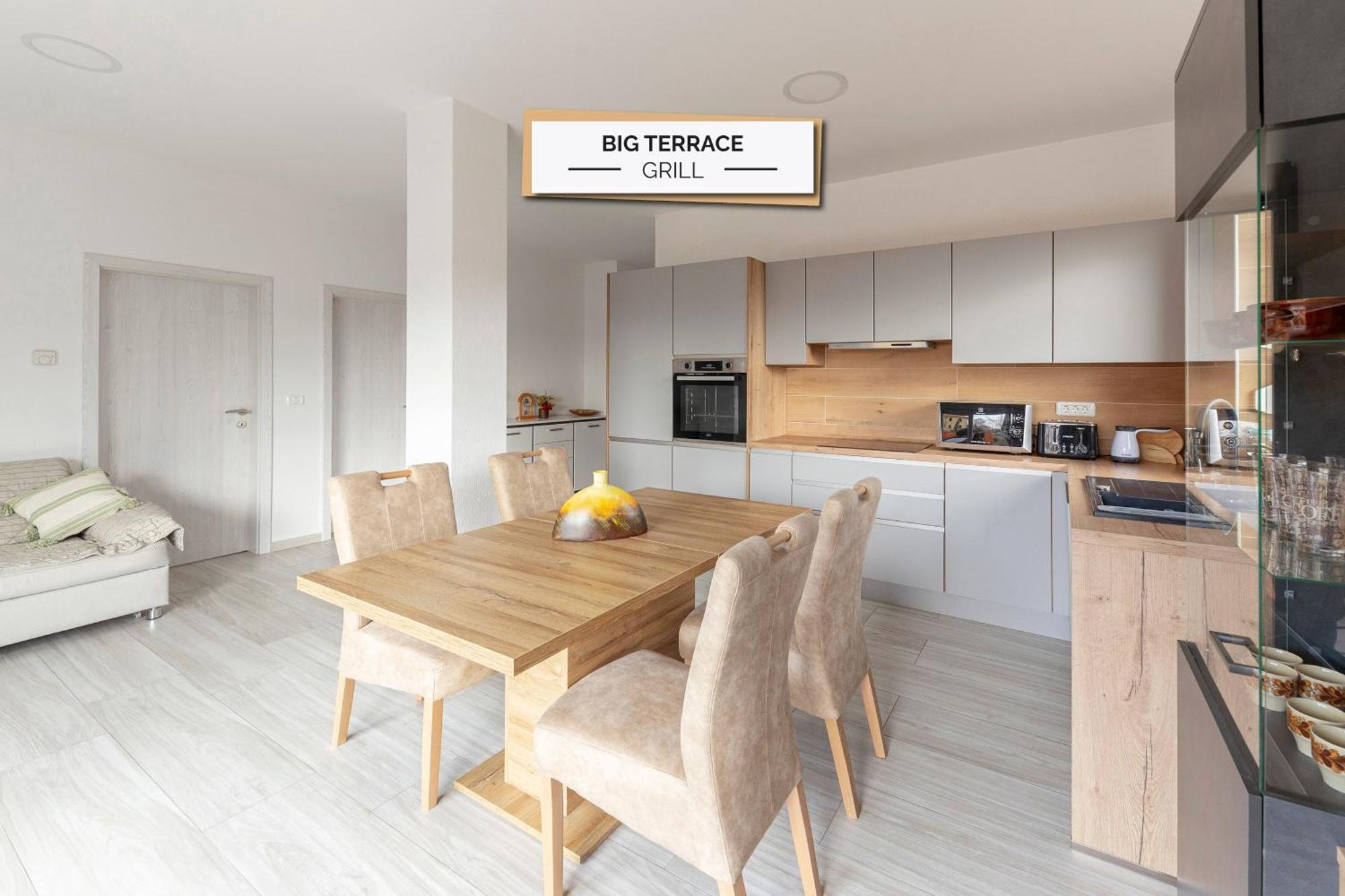 ŠmarjeApartma Zanアパートメント エクステリア 写真
